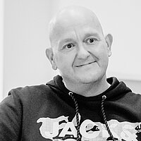 Wolfgang Neunherz arbeitet seit fast zehn Jahren im Treffpunkt Hamburg-Süd als Genesungsbegleiter. 