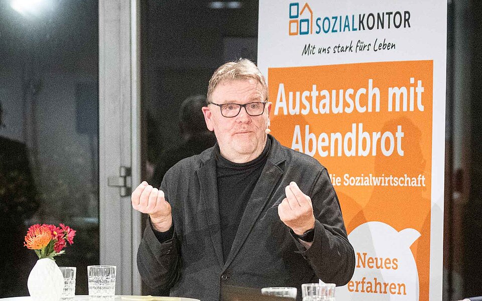 Wolf Lotter bei seinem Vortrag