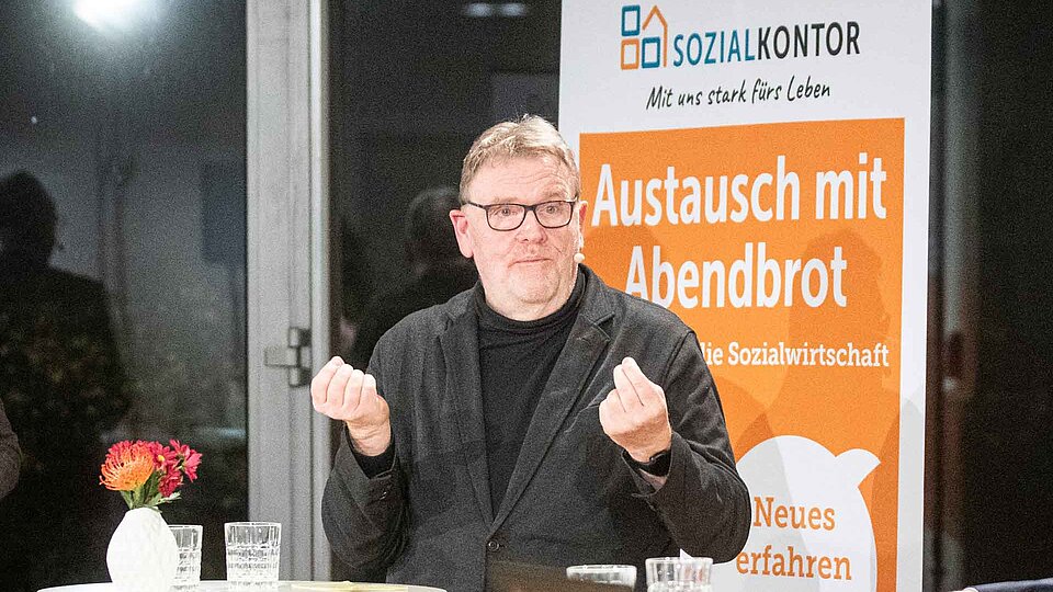 Wolf Lotter bei seinem Vortrag