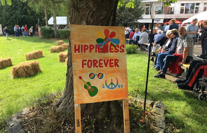 Flower Power im Senator-Neumann-Haus